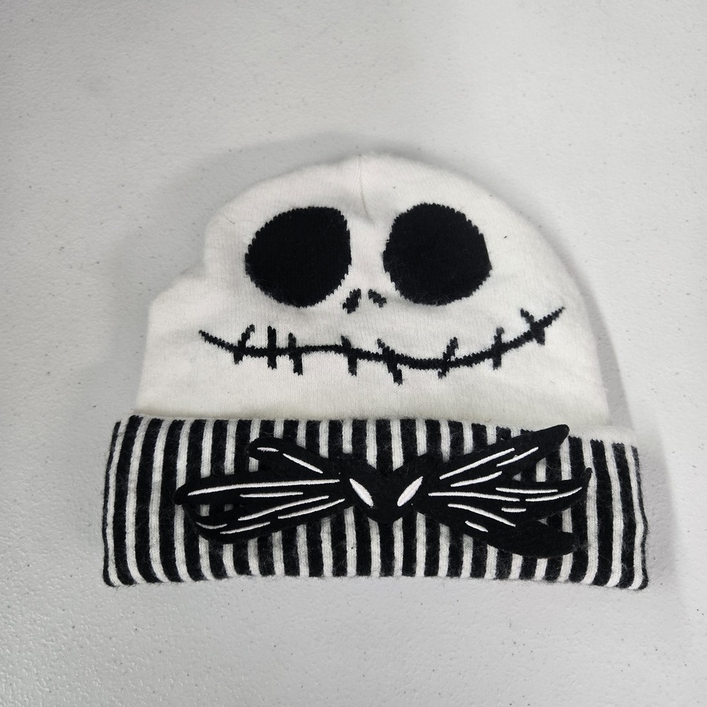 Disney Men Beanie ONE SIZE White Black Embroidered Nightmare Before‎ Xmas